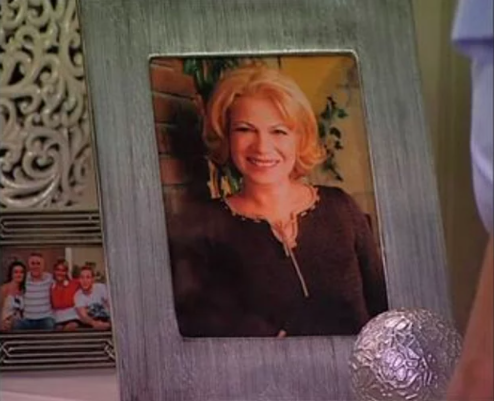 Ayşen Tekin - Müzeyyen Hanım