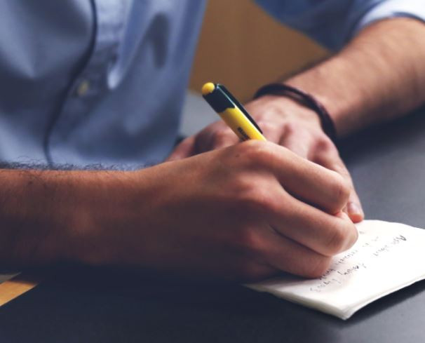 TUTUKLANDI, 20 GÜN SONRA SERBEST KALDI