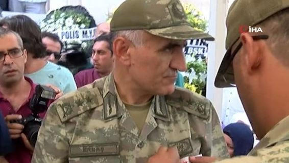 "KOMUTANIMIZ ZİYARETLERDE BULUNUYORDU"