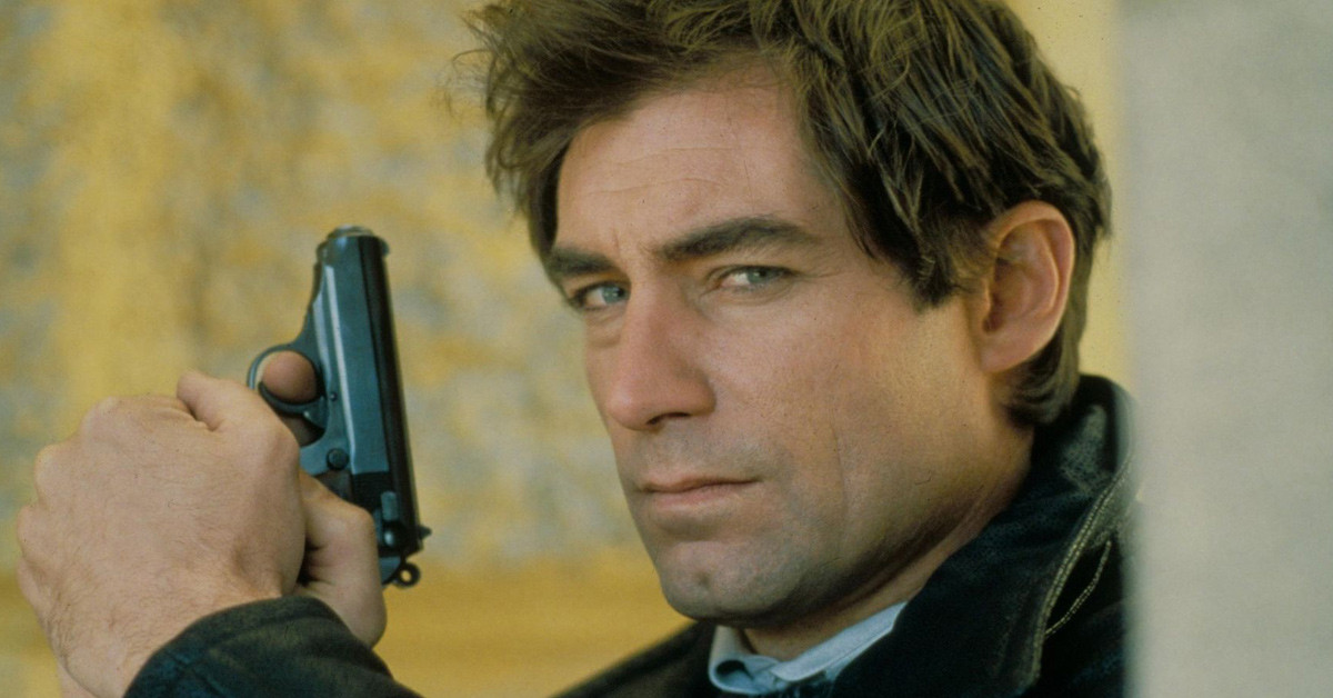 JAMES BOND KİMDİR?