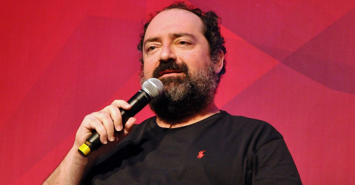 NEVZAT AYDIN KİMDİR?