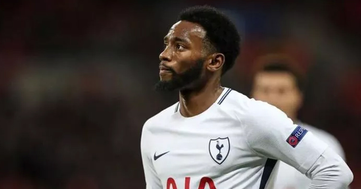 HANGİ TAKIMLARDA OYNADI?