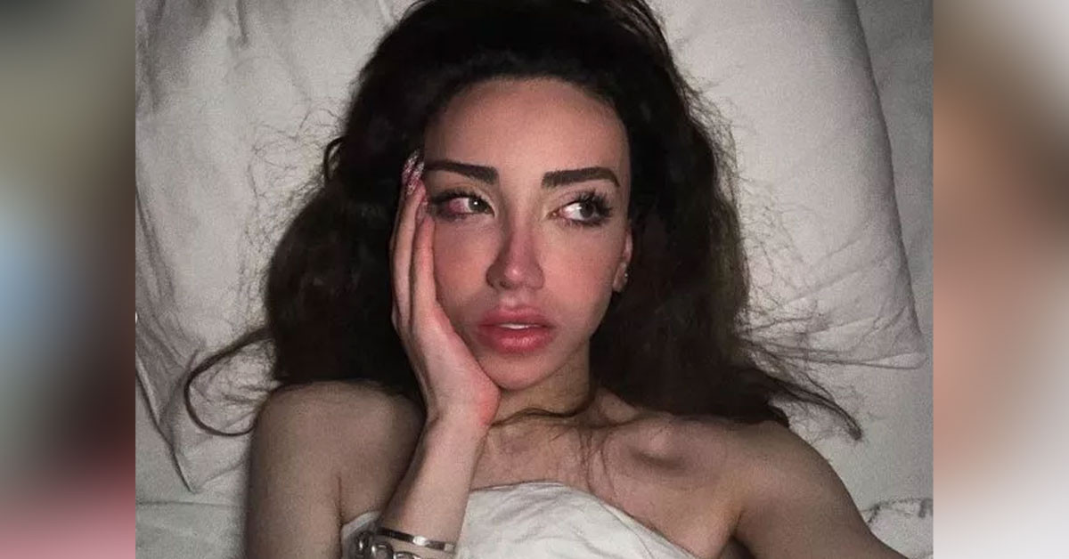 KAdın olduğunu duyurdu