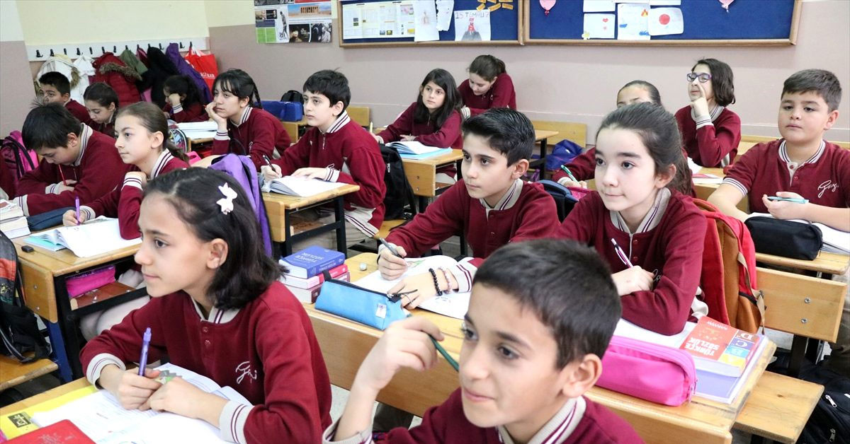 KÜTÜPHANESİZ OKUL KALMAYACAK