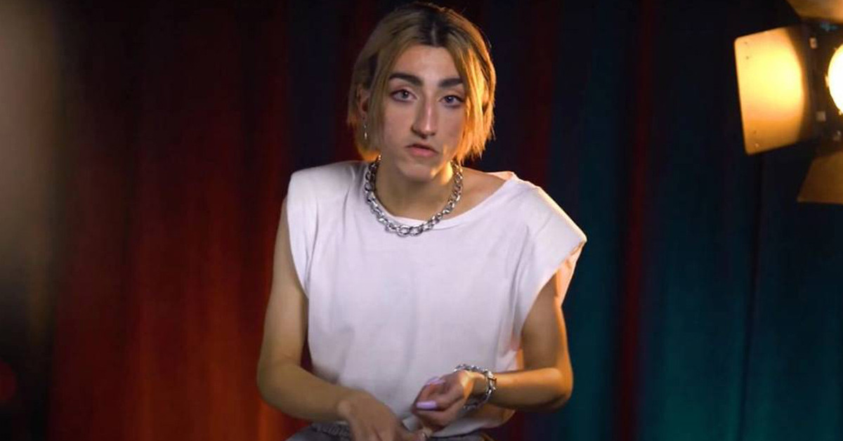 Cinsel organını sakladı