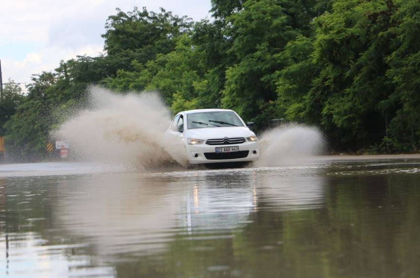 ''YOLLAR REZALET ÇEKİN HERKES GÖRSÜN''