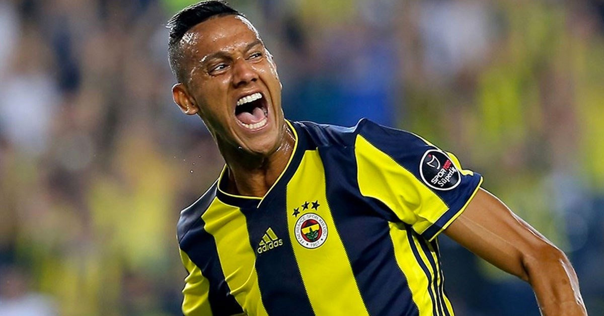 Ezeli rakibin yolunu tuttu