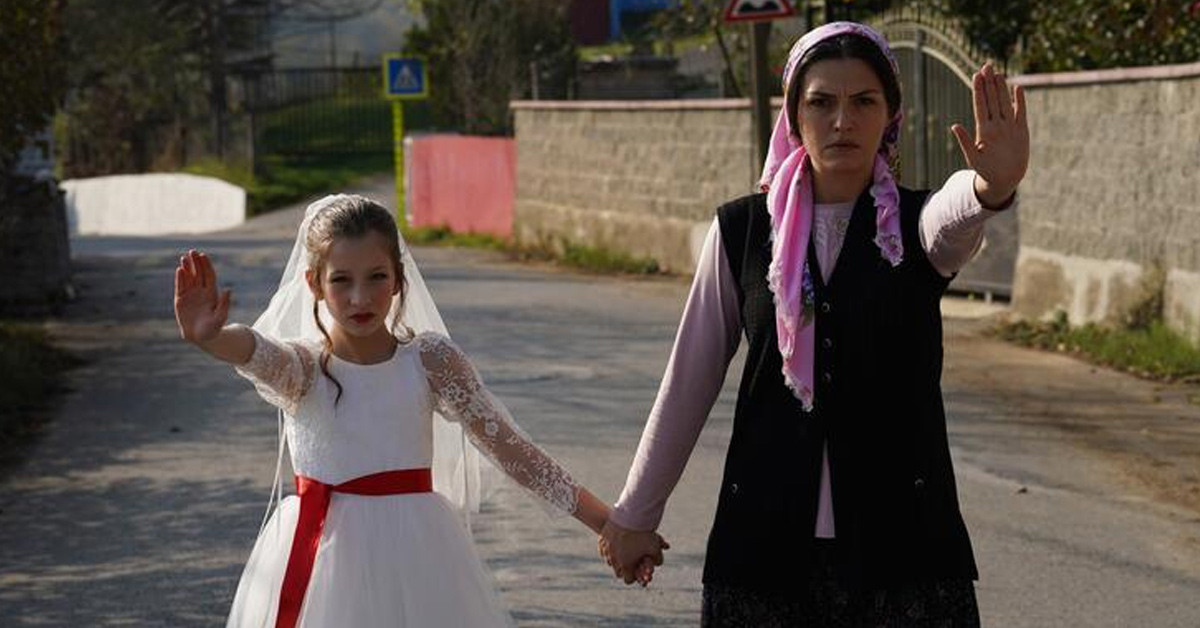 Polis ekipleri iptal ettirdi