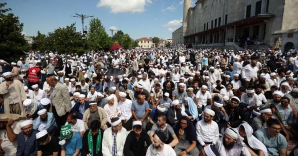 Cenazesi gündemden düşmüyor