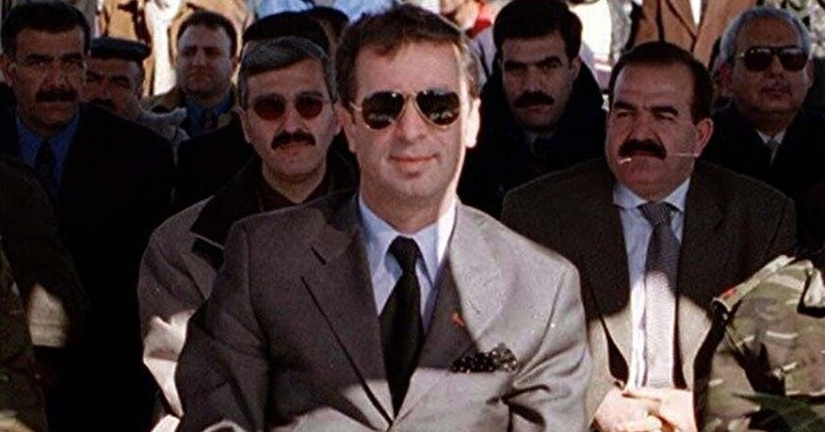 GENÇLERE ÖNCÜ OLDU