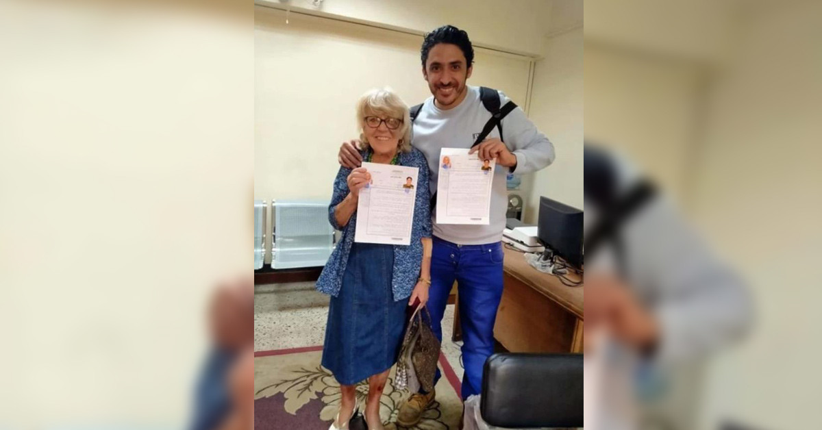 Sosyal medya üzerinden tanıştılar