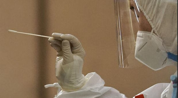  ÜLKEYE GELENLERE ZORUNLULUK GETİRİLDİ