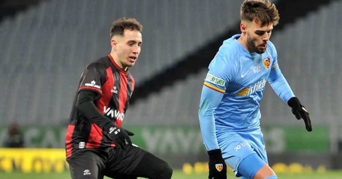 Maçlarını takip ettiler