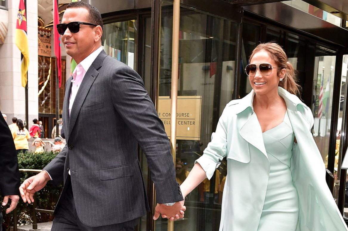 NİKAHSIZ YAŞAYABİLİRİZ