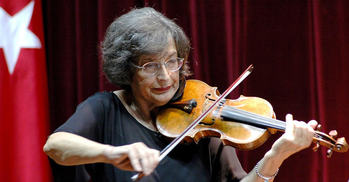 Dünyaca ünlü keman virtüözü Suna Kan