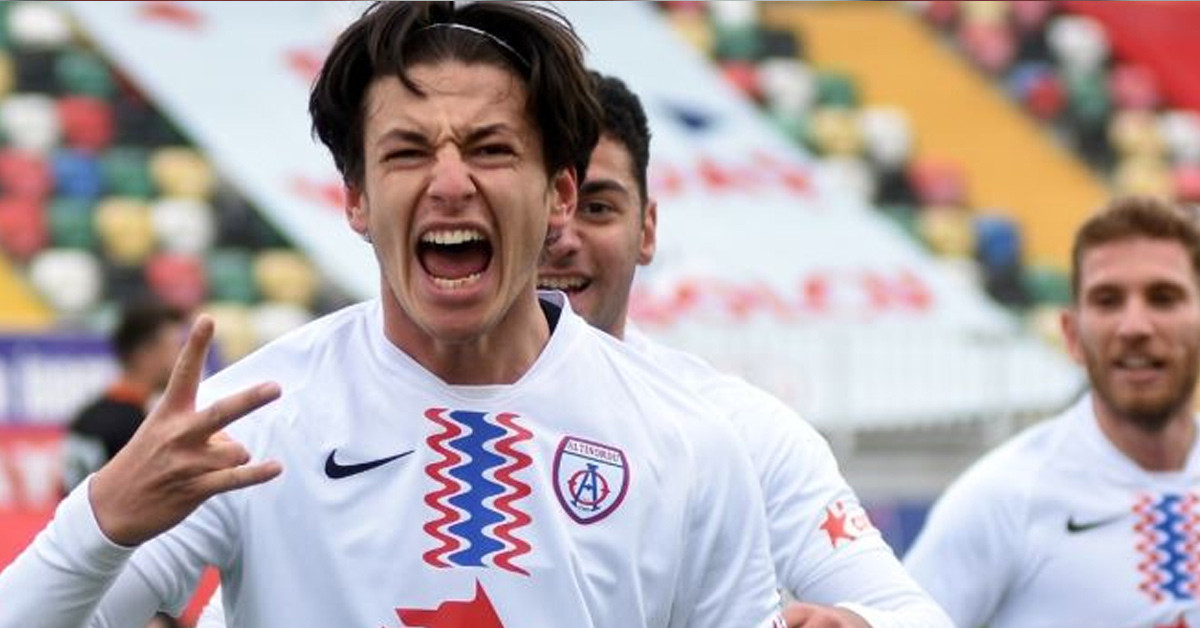 HANGİ TAKIMLARDA OYNADI?