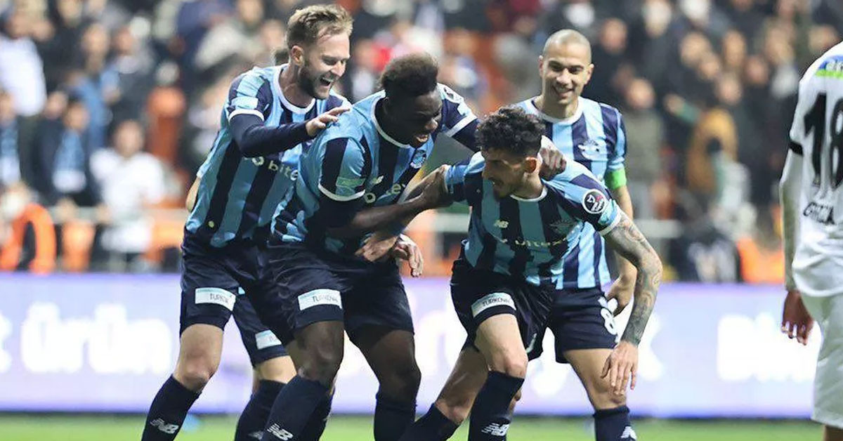 Performansı alkış aldı