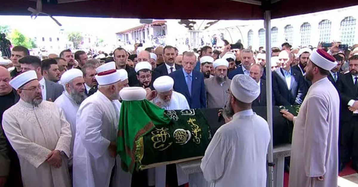 Hasan Kılıç Hocaefendi kimdir?