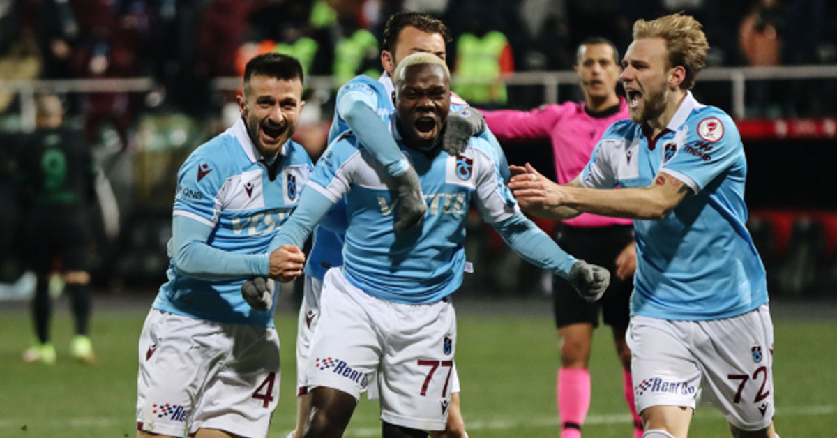 Bordo mavililerdeki performansı