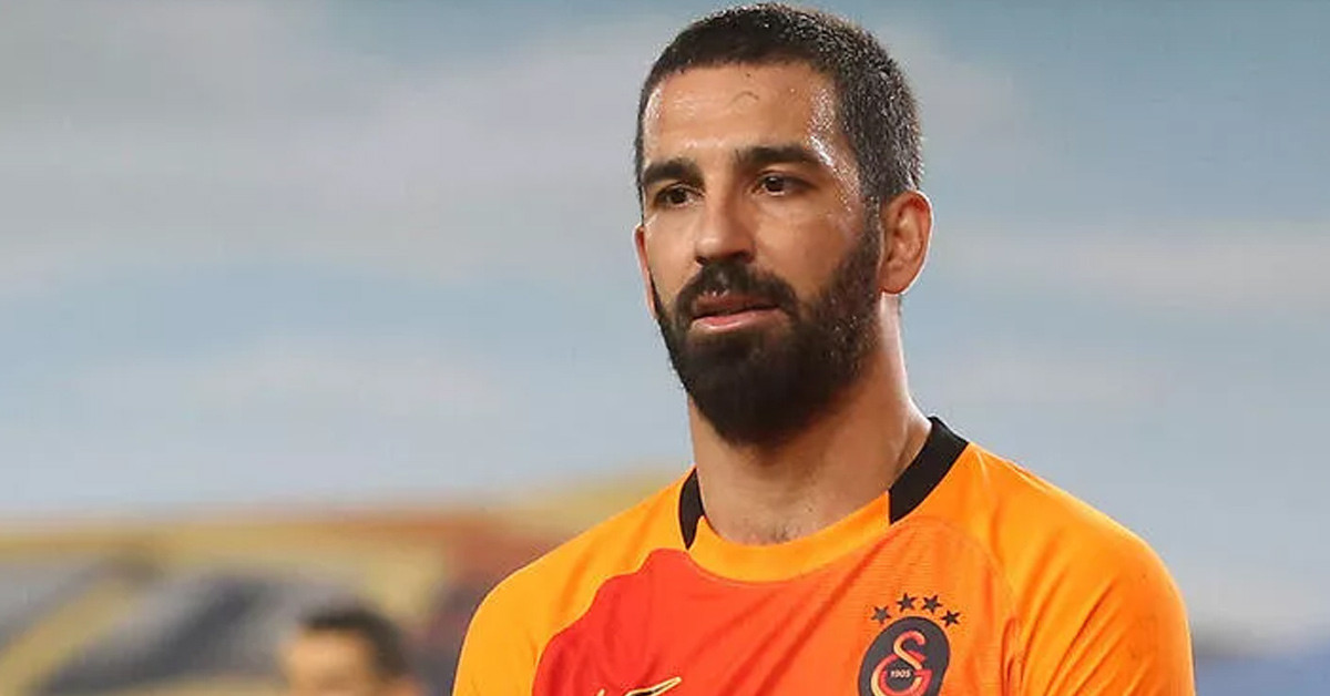 Arda Turan'dan yazar gafı