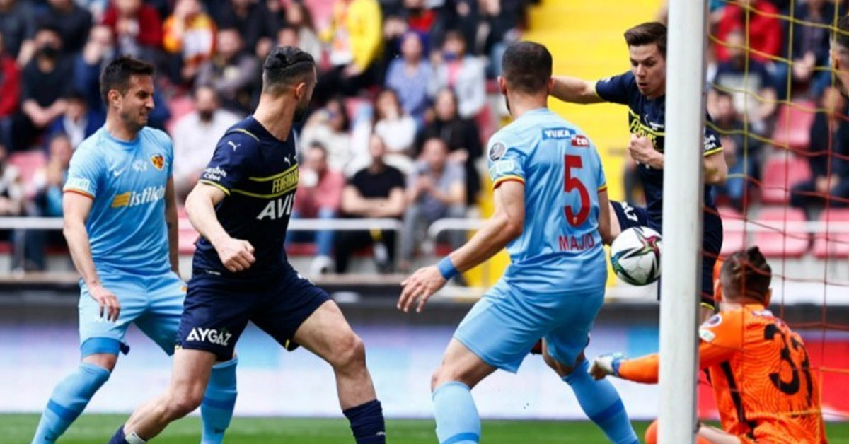 İki takım karşılaştı