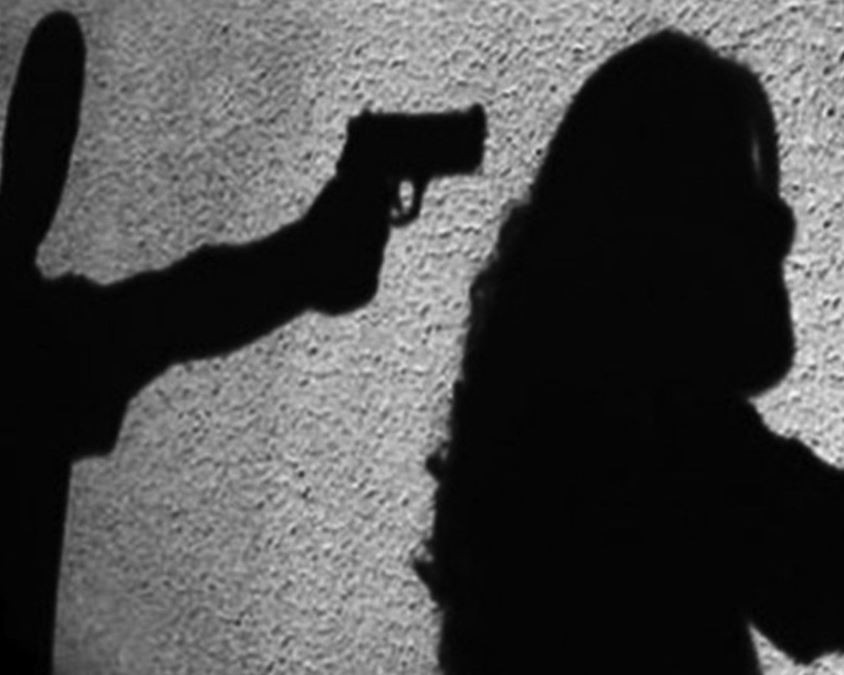 "O GÜZEL GÜLÜŞÜNÜ ASİTLE YAKARIM"