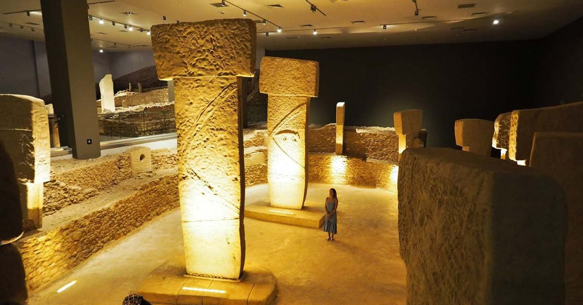 GÖBEKLİTEPE T SÜTUNLARI (ŞANLIURFA)
