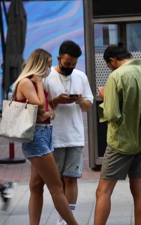 ENES BATUR-ECENAZ ÜÇER