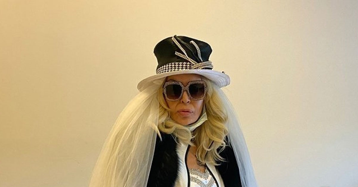 Seyhan Soylu dolar salladı 