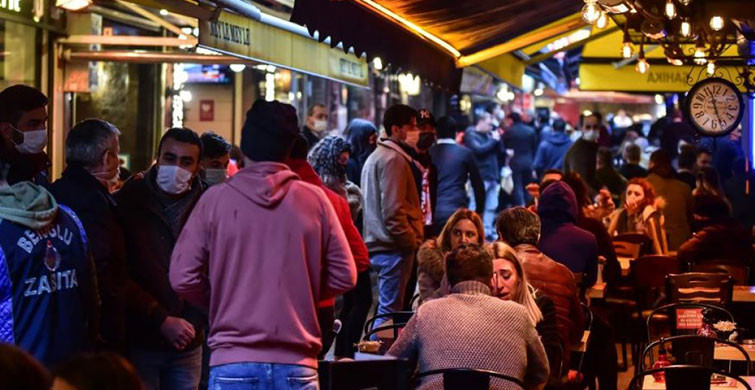 Restoranlarda Yer Kalmadı
