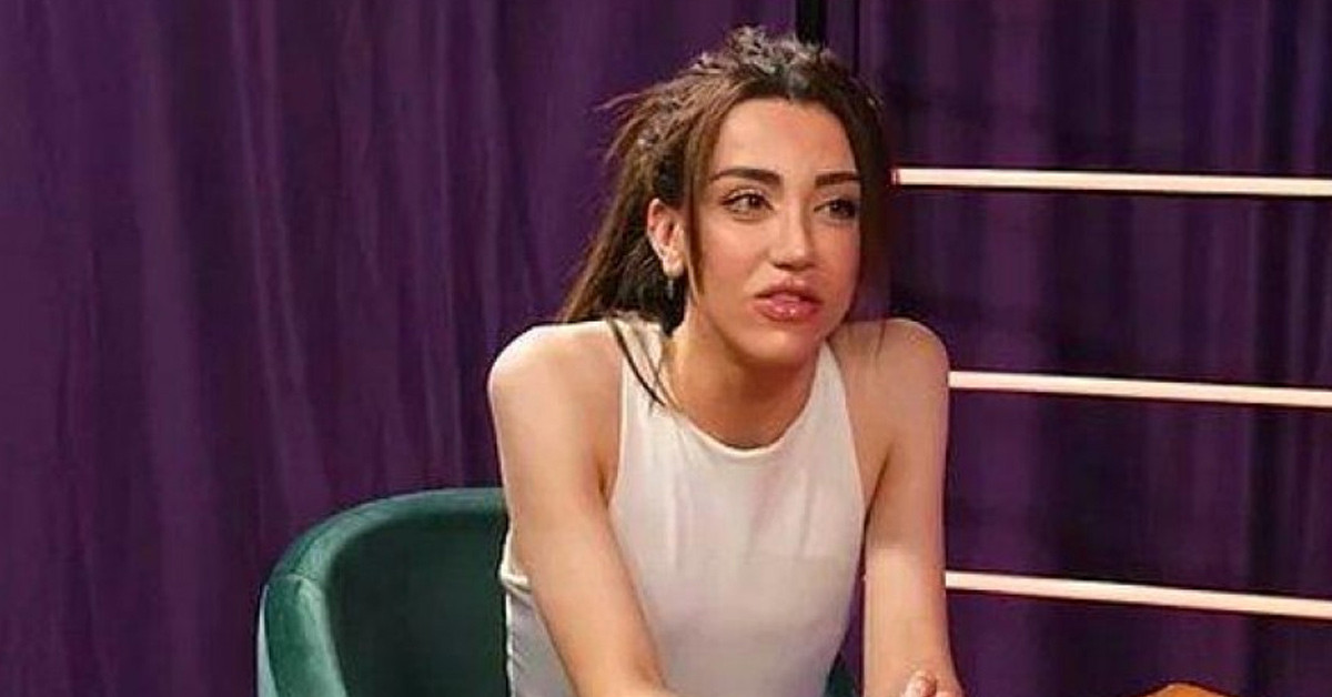 Erkek sevgilisini gösterdi