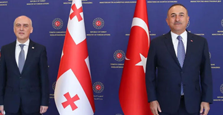 TÜRKİYE DOĞU AKDENİZ'DE DEDİĞİNİ YAPIYOR