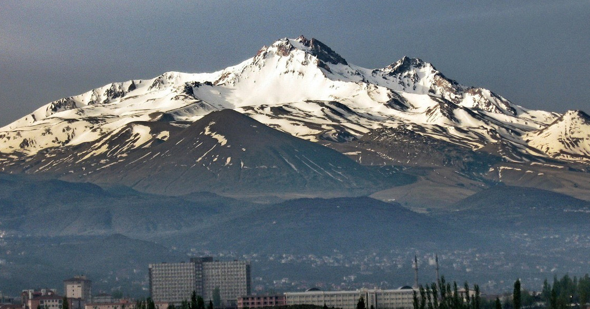 TÜRKİYE'DEKİ VOLKANİK DAĞLAR