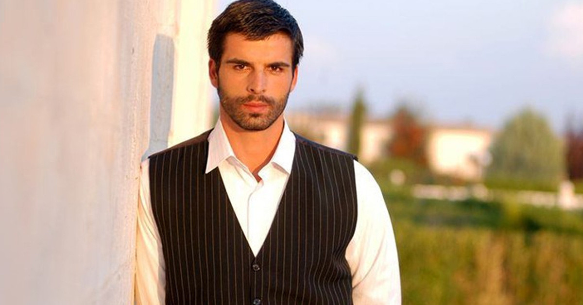 Mehmet Akif Alakurt kimdir?