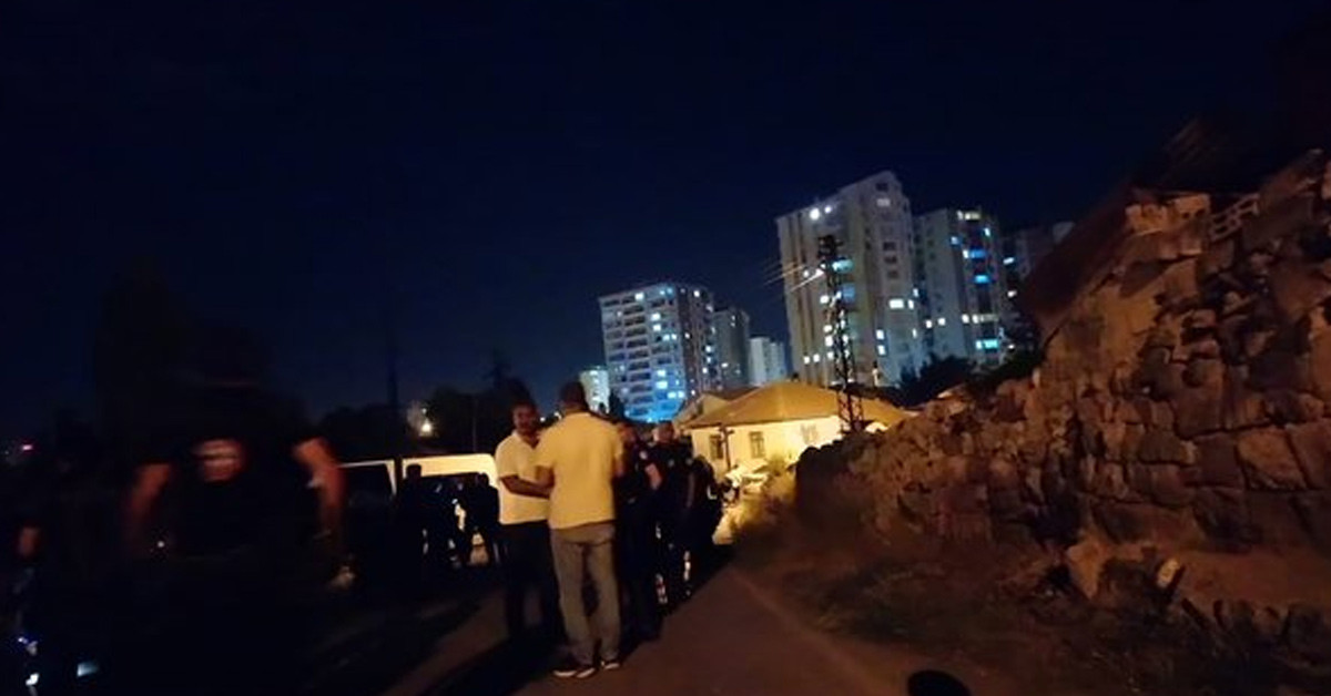 Sokağa döküldüler