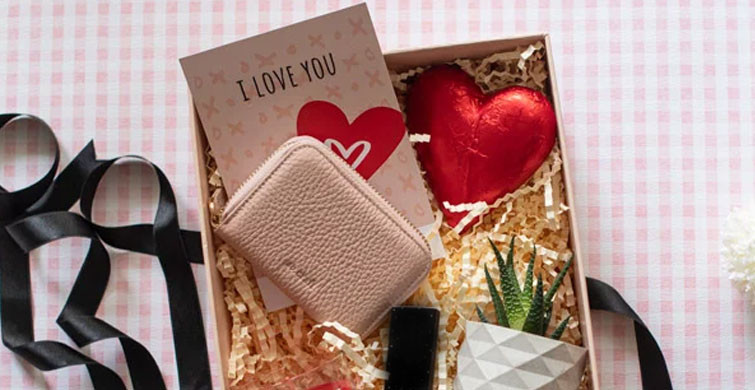 Çiçek ve Hediyelik Eşya %81