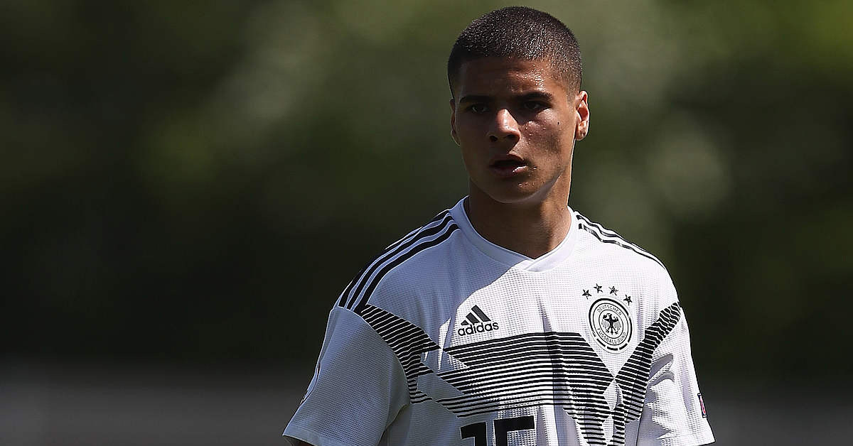 Hangi milli takımda oynuyor?