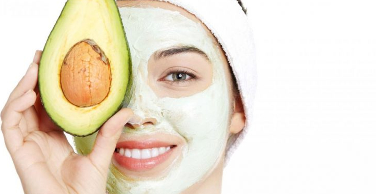 AVOKADOLU NEMLENDİRİCİ MASKE