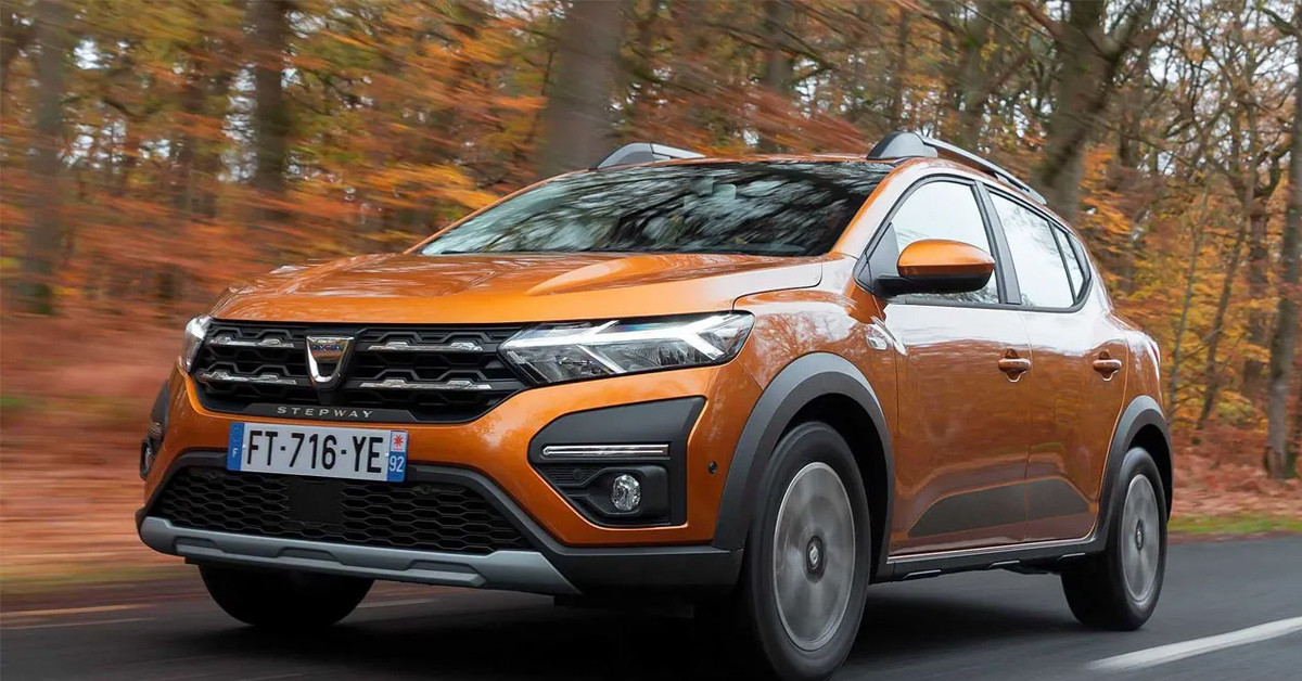 DACIA SANDERO STEPWAY COMFORT 1.0 TURBO ECO-G 100 BG FİYATI 299 bin 900 TL