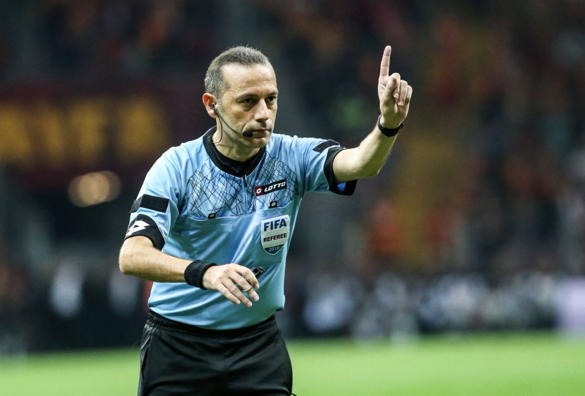 Ne zaman hakem olmuştur?