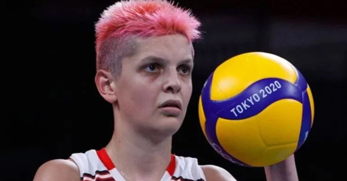 Ebrar Karakurt'tan gönderme