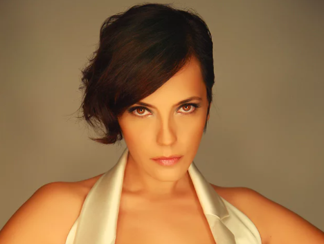 Yeşim Salkım - 19 yaşında