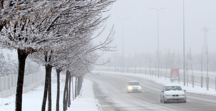 KAR YAĞARKEN ŞİMŞEK NEDEN ÇAKAR?