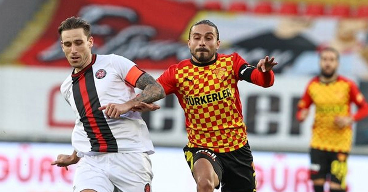 Karagümrük ile sergilediği performans