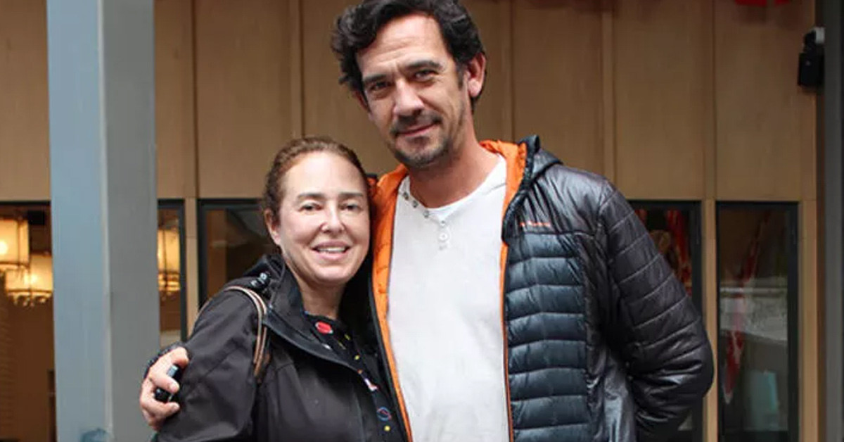 Yaprak Özdemiroğlu kimdir?