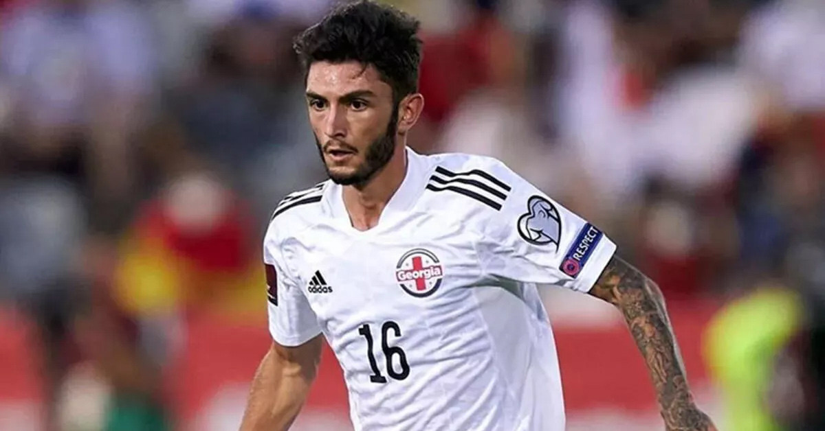 Hangi Mevkide Oynuyor?