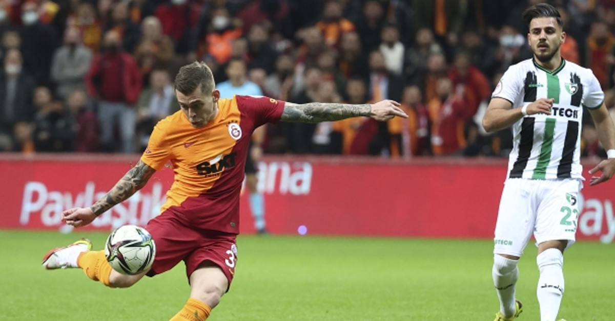 KARİYERİNDE KAÇ GOLÜ VAR?