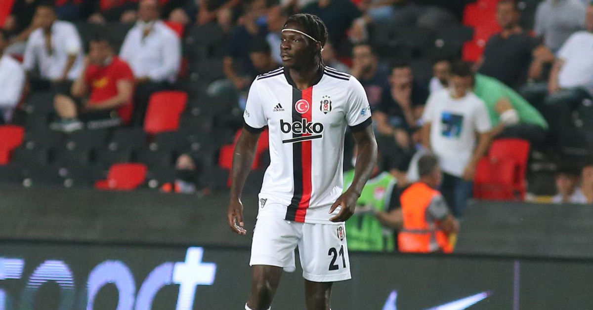  Hangi Mevkide Oynuyor?