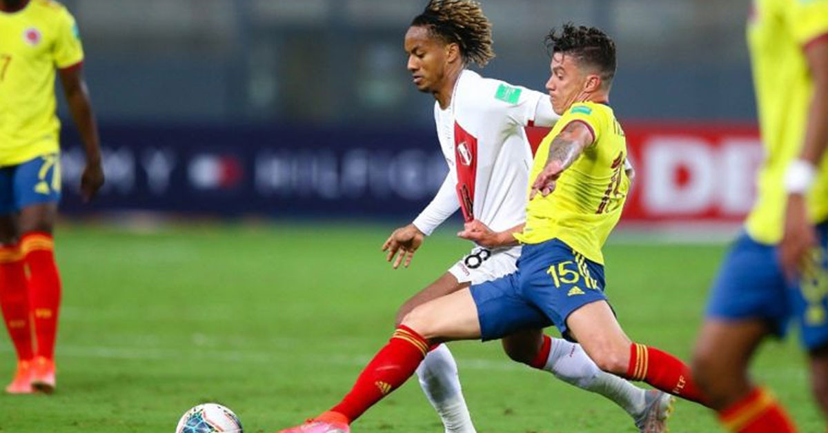 Sahanın iki bölgesinde de oynuyor