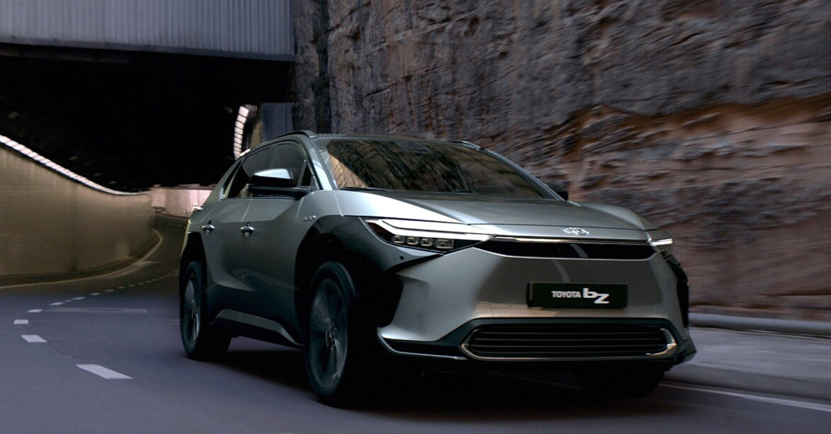 TOYOTA ELEKTRİKLİ OTOMOBİL NE ZAMAN ÇIKIYOR?